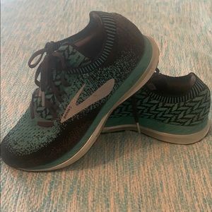 Brooks Bedlam running shoes